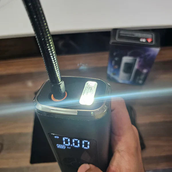 Solar-Powered Portable Lamp Built-In Multifunctional Toolkit Energy-Efficient and Eco-Friendly Compact and Easy to Carry Reliable for Outdoor and Emergencies Integrated Solar Charging Panel Durable and Versatile Design